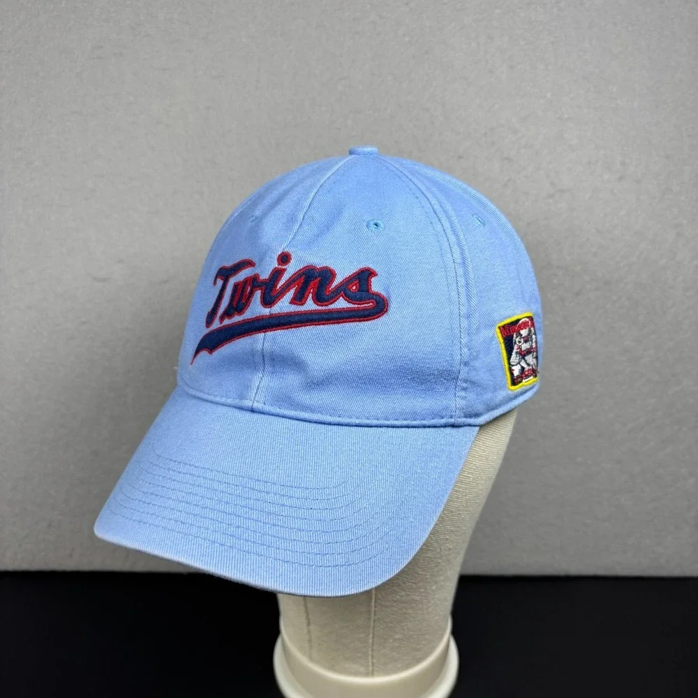 Vintage Minnesota Twins MLB Nike Light Blue Script Cooperstown Baseball Cap Hat